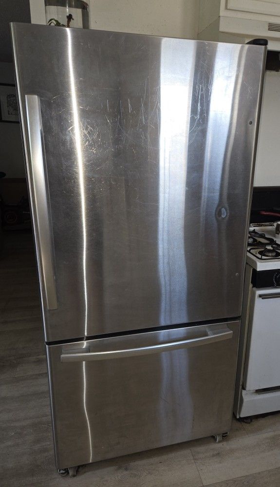 Whirlpool Fridge