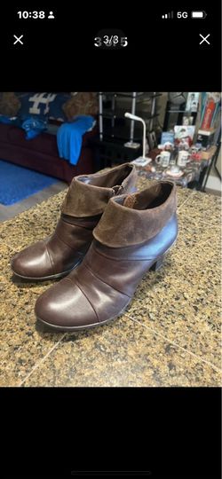 Great deal New Women’s size 7 Bella vita brown boot