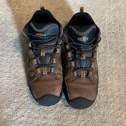 Kids Keen Hiking Shows