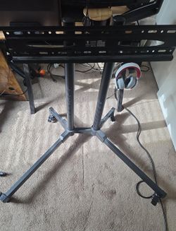 Rolling/mobile TV floor stand