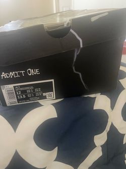 Men’s Basketball Shoes size 12 with box