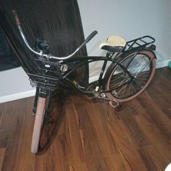 BRAND NEW HUFFY BEACH CRUISER