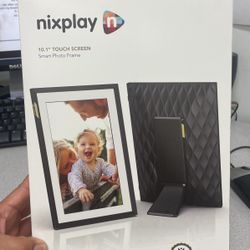 Photo 10.1 Touch Screen