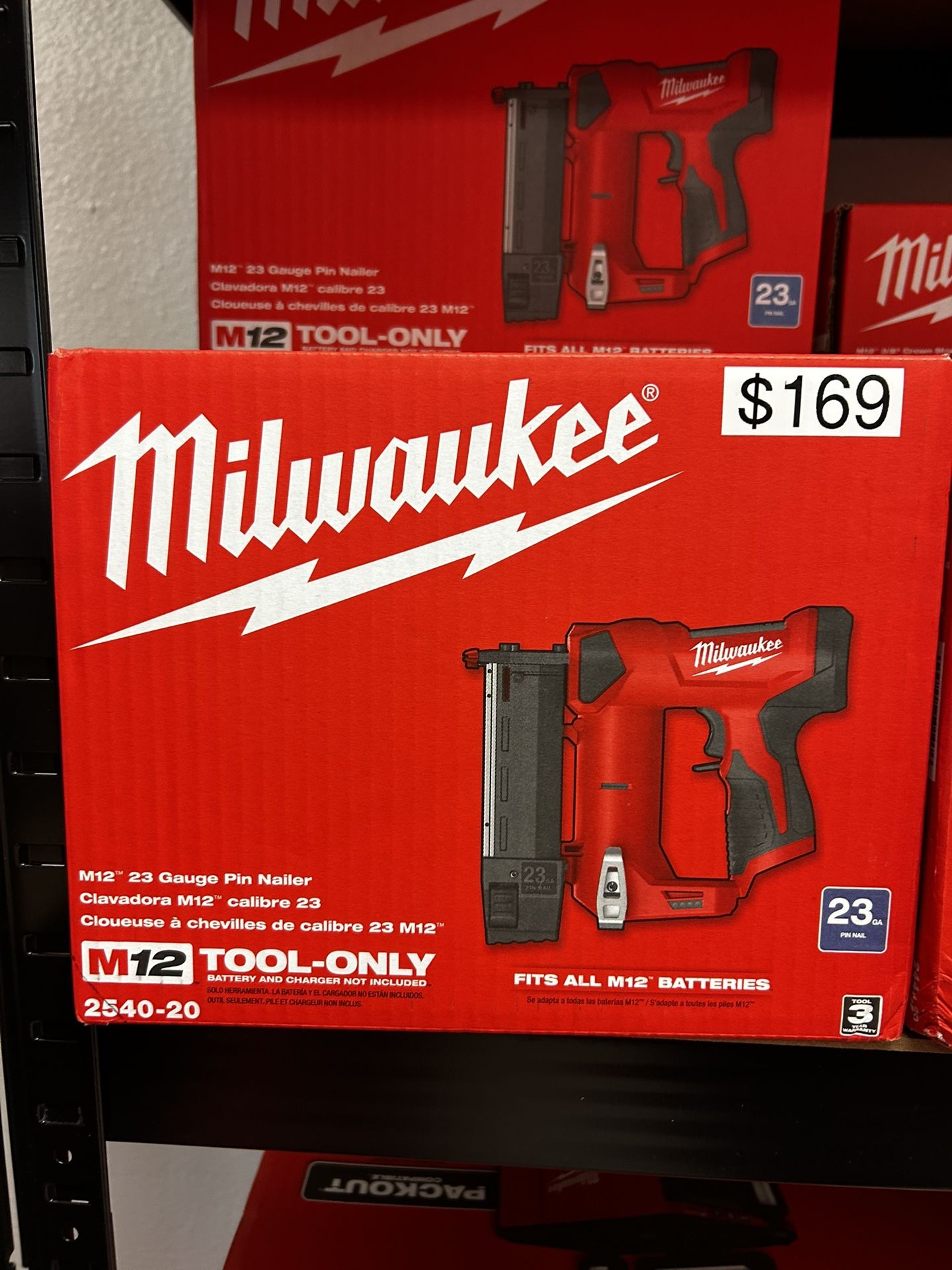 Milwaukee M12 23 Ga Pin Nailer Tool Only