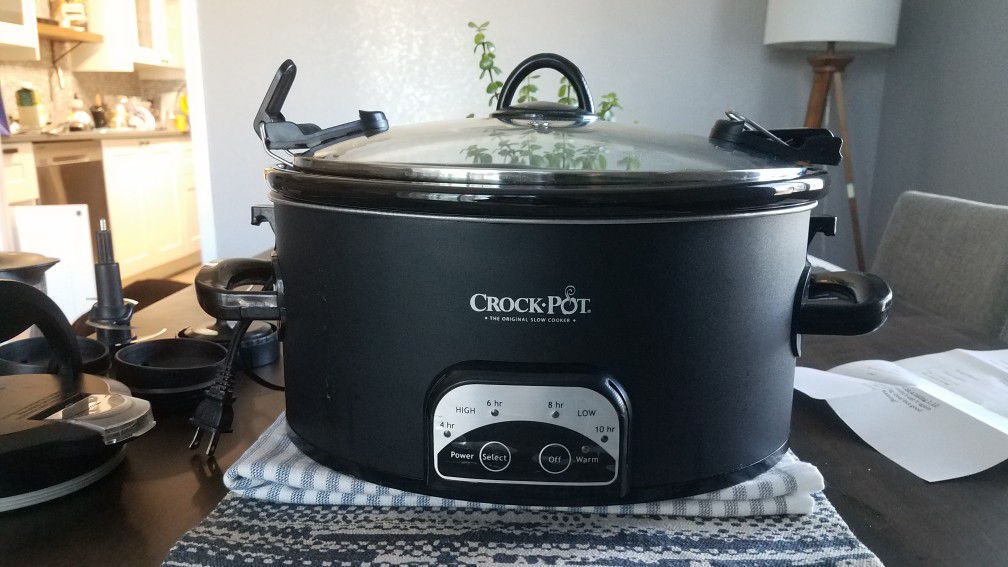 6-qt capacity Crock Pot