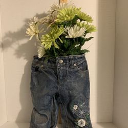 CHILDS STARCHED PANTS  ARTIFICIAL PLANT  HOLDER