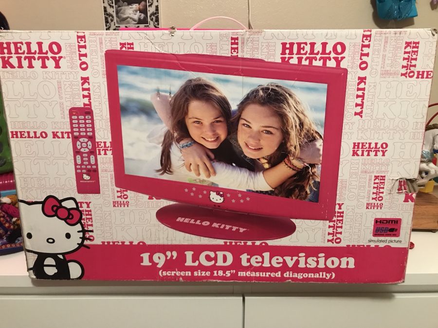 Hello Kitty 19” LCD television