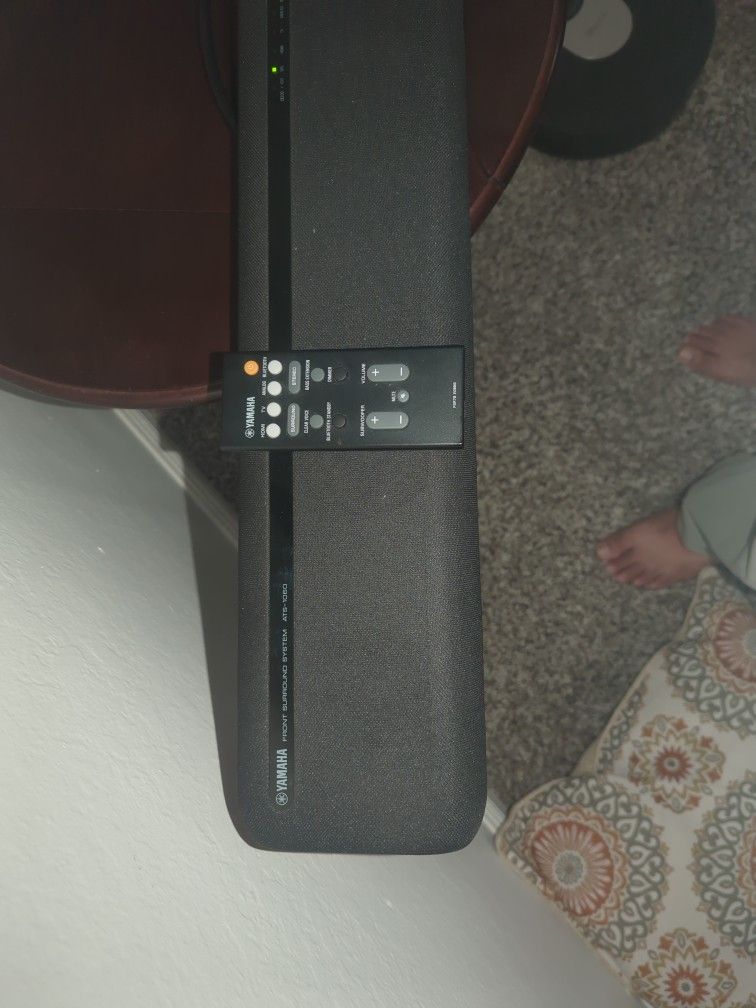 YAMAHA SOUND BAR ATS 1060