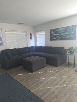 GARAGE SALE-LAKE ELSINORE(Rosetta Canyon)