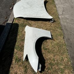 Infiniti G35 Hood N Fender