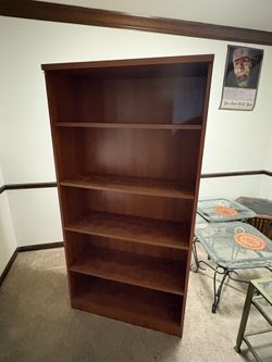 Large Sturdy Wood Bookcase / Bookshelf – 5 Shelves