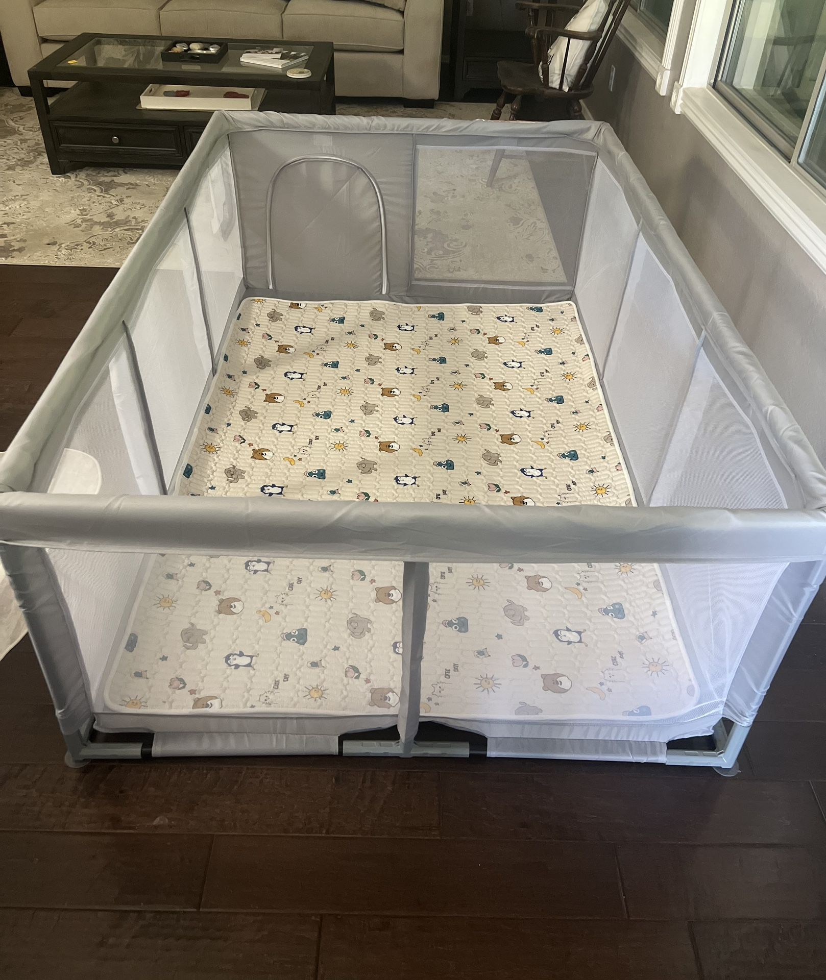 Playpen for babies/toddlers