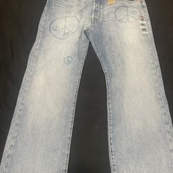 Nike Shirt Levi Jeans 