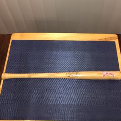 Nestle Drumstick 125 Louisville Slugger Mini Bat 