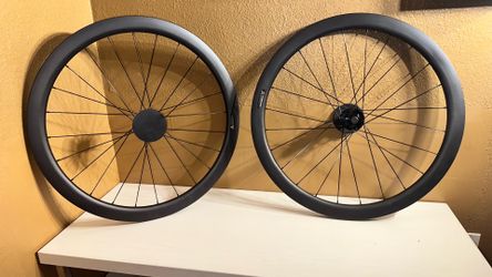 Rines de carbon para bicicleta