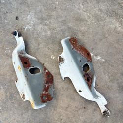 99-06 Silverado BRACKETS hood