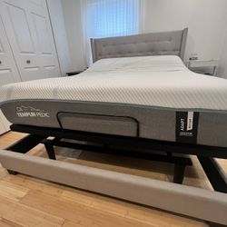 Tempur Pedic Matress w/ Adjustable Bed Frame