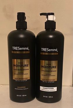 TRESemmé Rich Moisture Shampoo & Conditioner Set