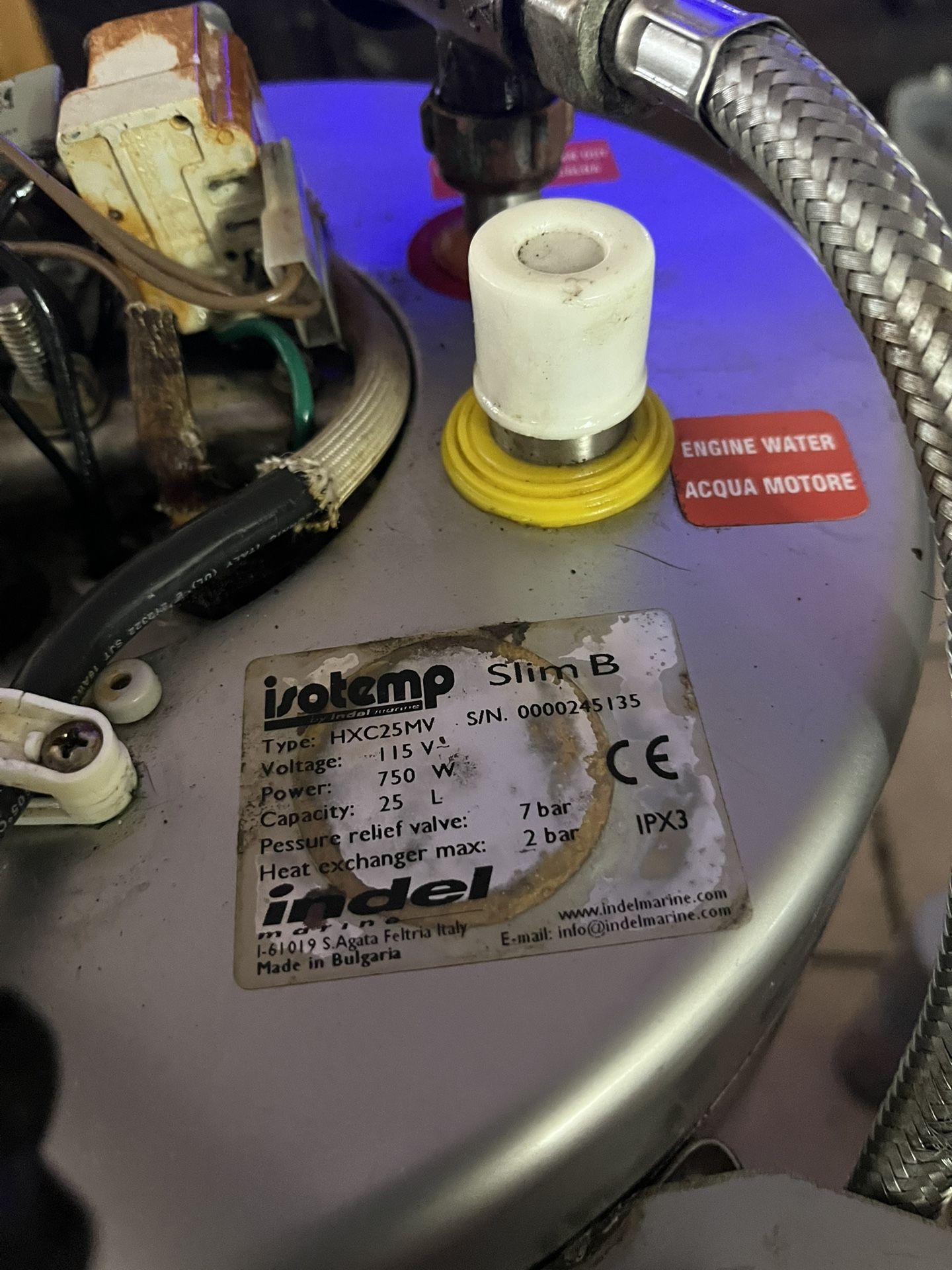Brand New Isotherm Hot Water Tank For Boats And RV’s Never Installed 