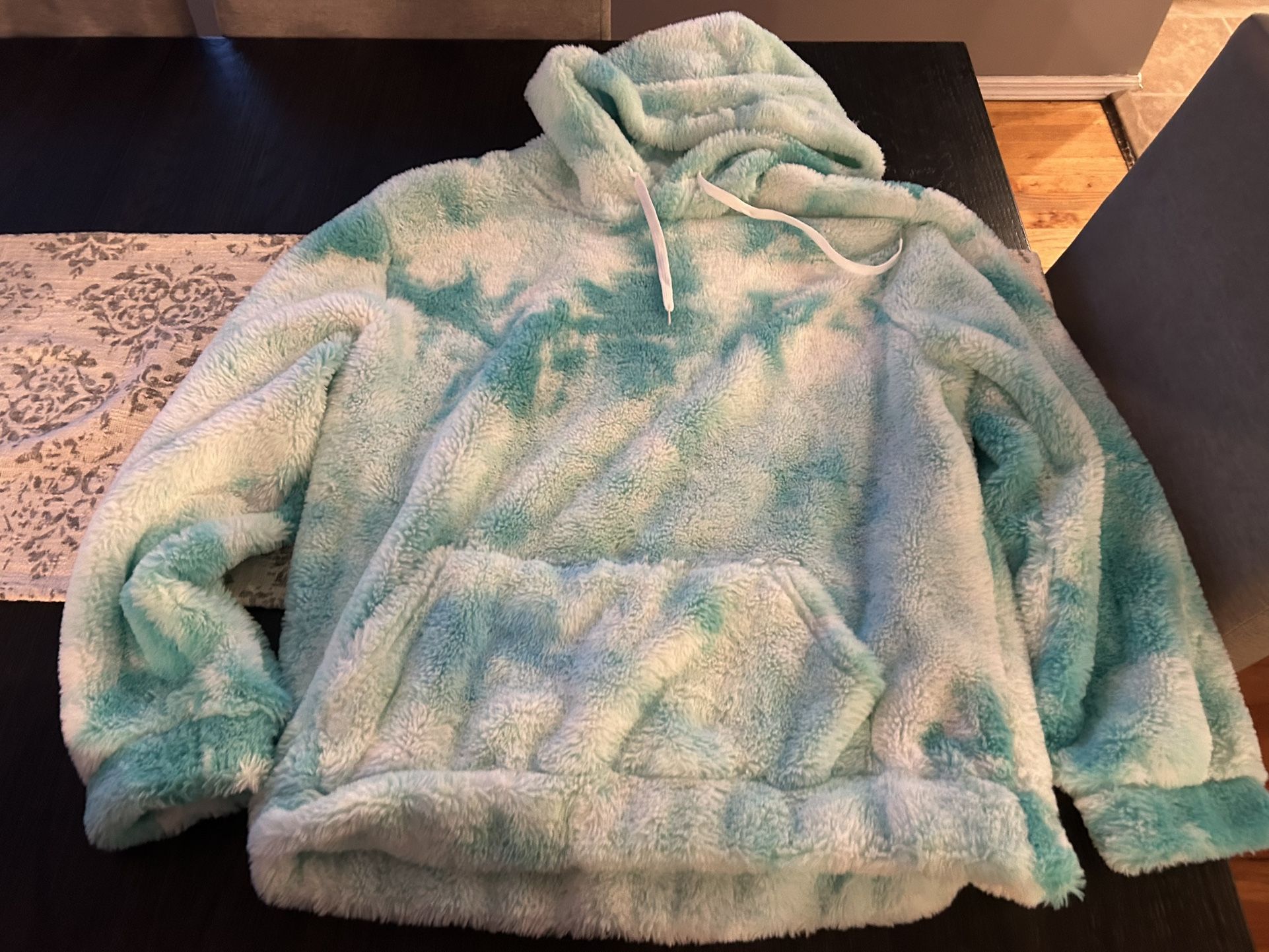 Blue and white fleece hoodie size large