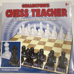 Cardinal Collector’s Chess Teacher Beginner Chess Set