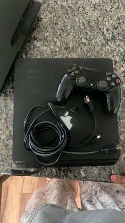 PS4 slim 500gb(comes with everything included in the picture)