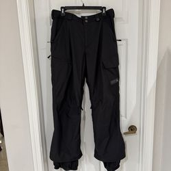 Men’s size Medium Burton Dryride ski pants like new condition located in Weston