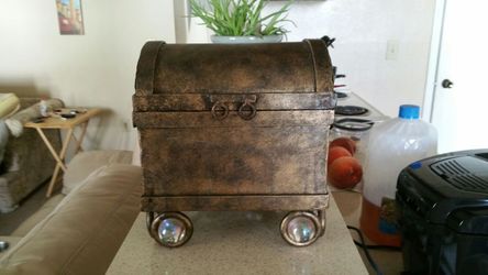 Heavy duty box for trinkets or whatever