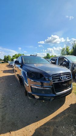Audi Q7 2010 3.6    💲For Parts-Partes-Parts💲