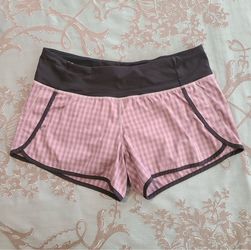 Lululemon Run Times Short 4 Way Stretch Gin Gin Gingham Mauvelous Purple Size 8