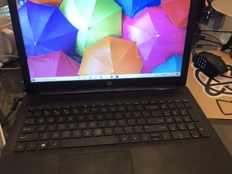 Nice easy to use hp laptop with 1 tb and windows 10 and shoulder bag