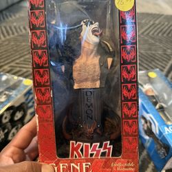 Kiss Collectibles 
