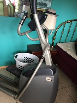 Great Condition EG5 elliptical