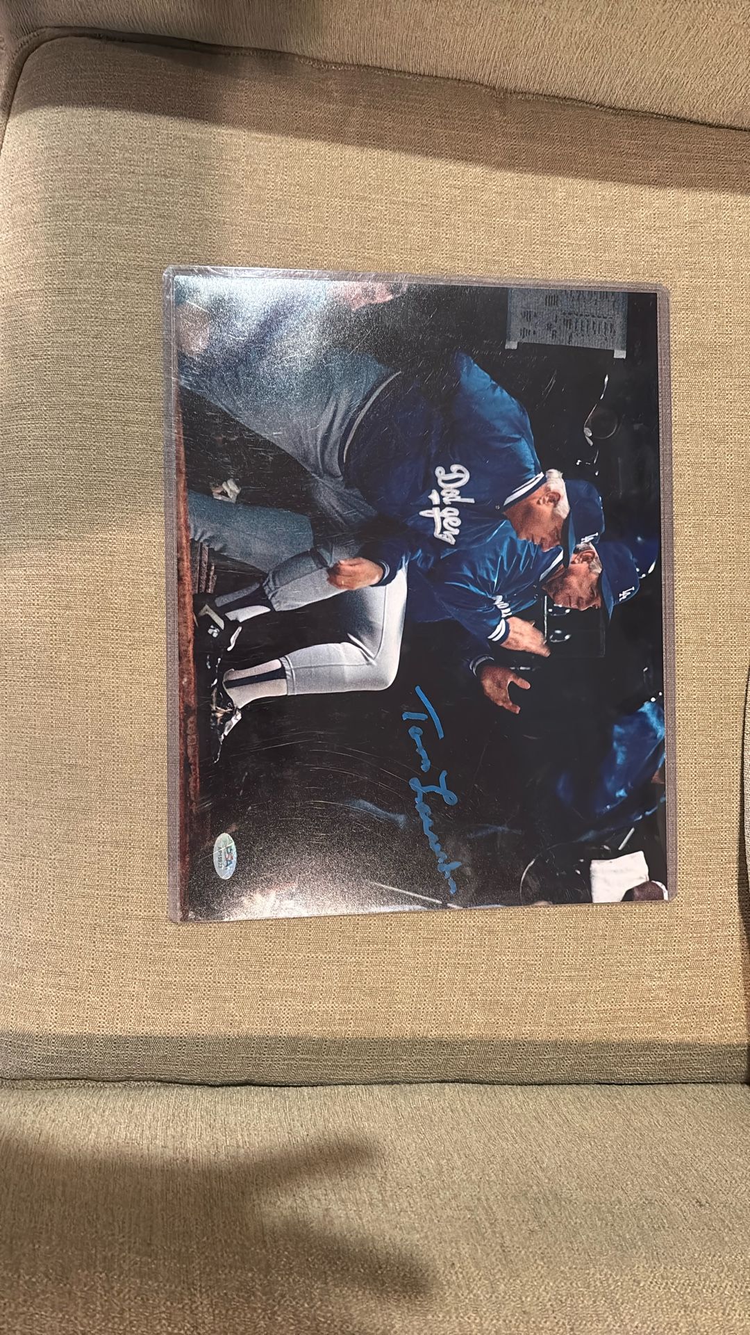LA DODGERS TOMMY LASORDA AUTO SIGNED 11x14 Picture Photo PSA COA