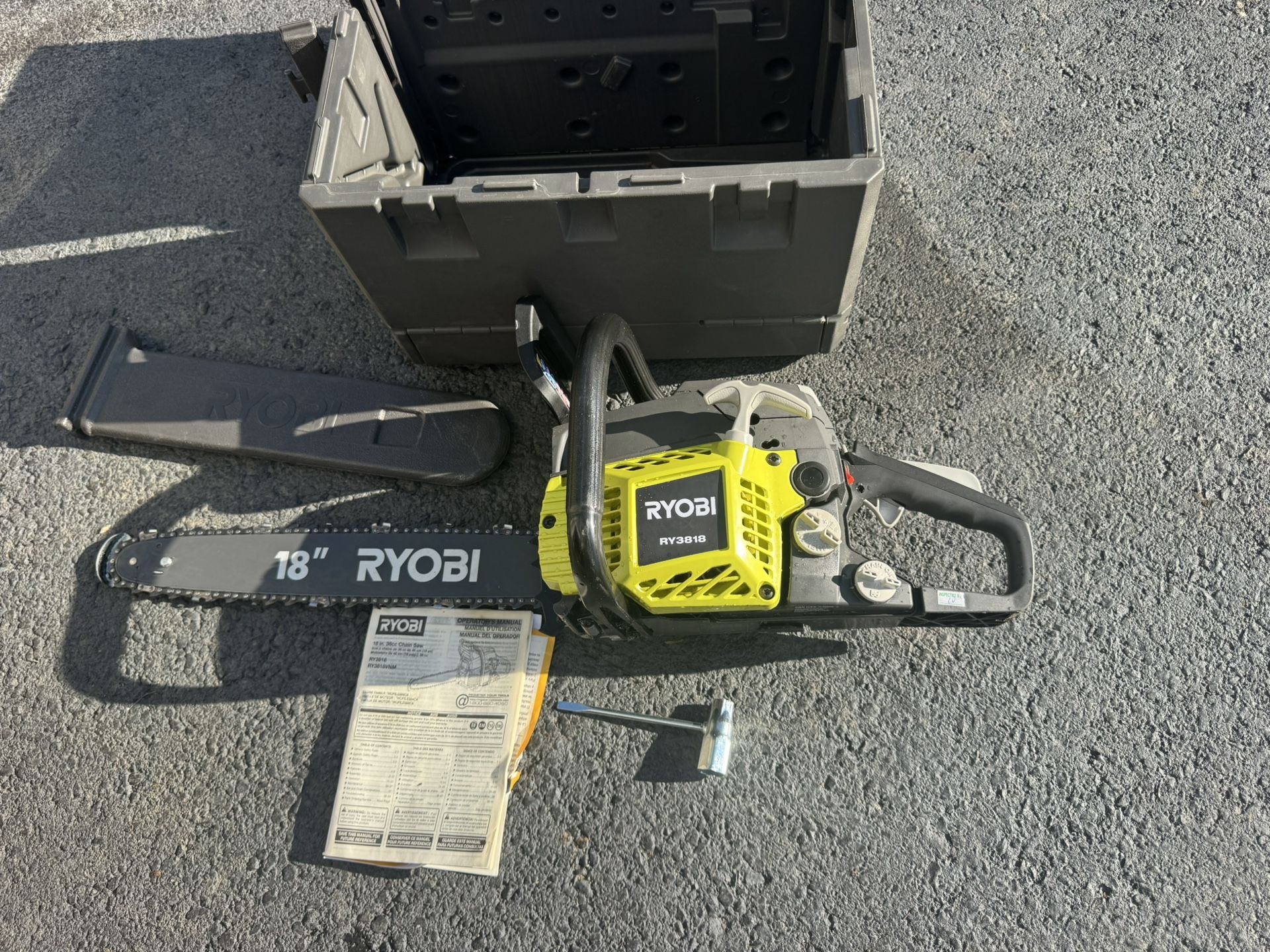 New Ryobi RY3818 Chainsaw 38cc Engine With 18” Cutting Bar. Tested. Must Pickup