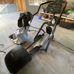 PreCor EFX 546 V1 Elliptical