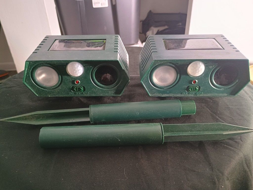 Upgraded Ultrasonic Animal Repellent Outdoor