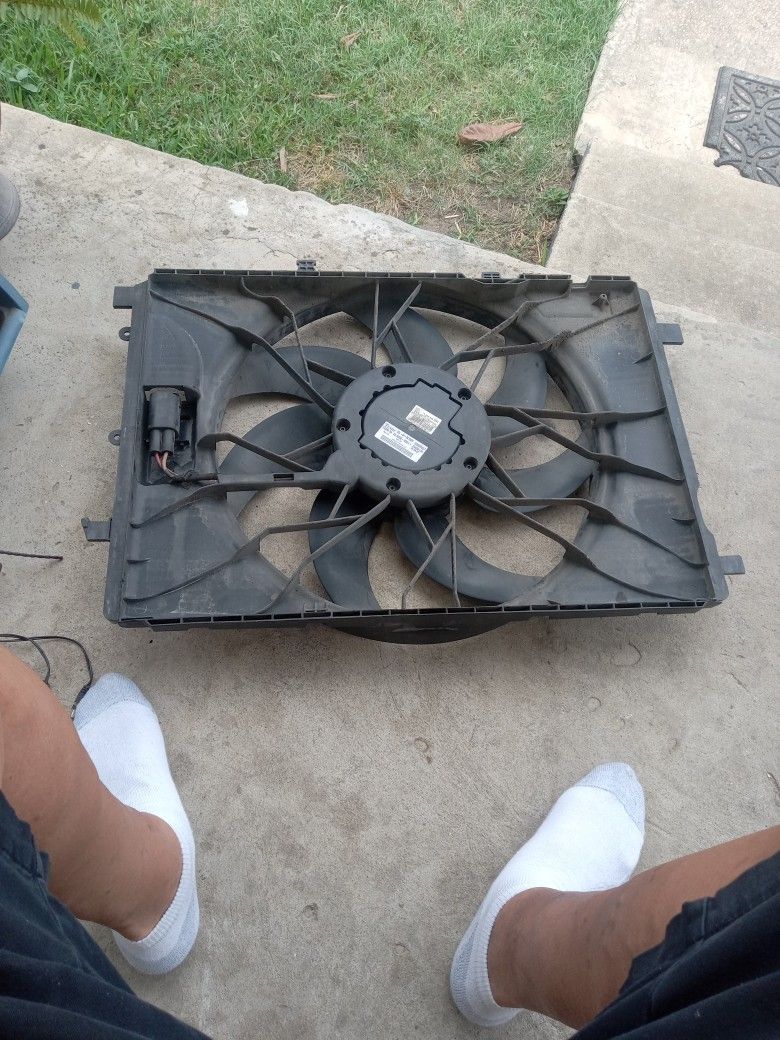 Mercedes c 300 Radiator fan.