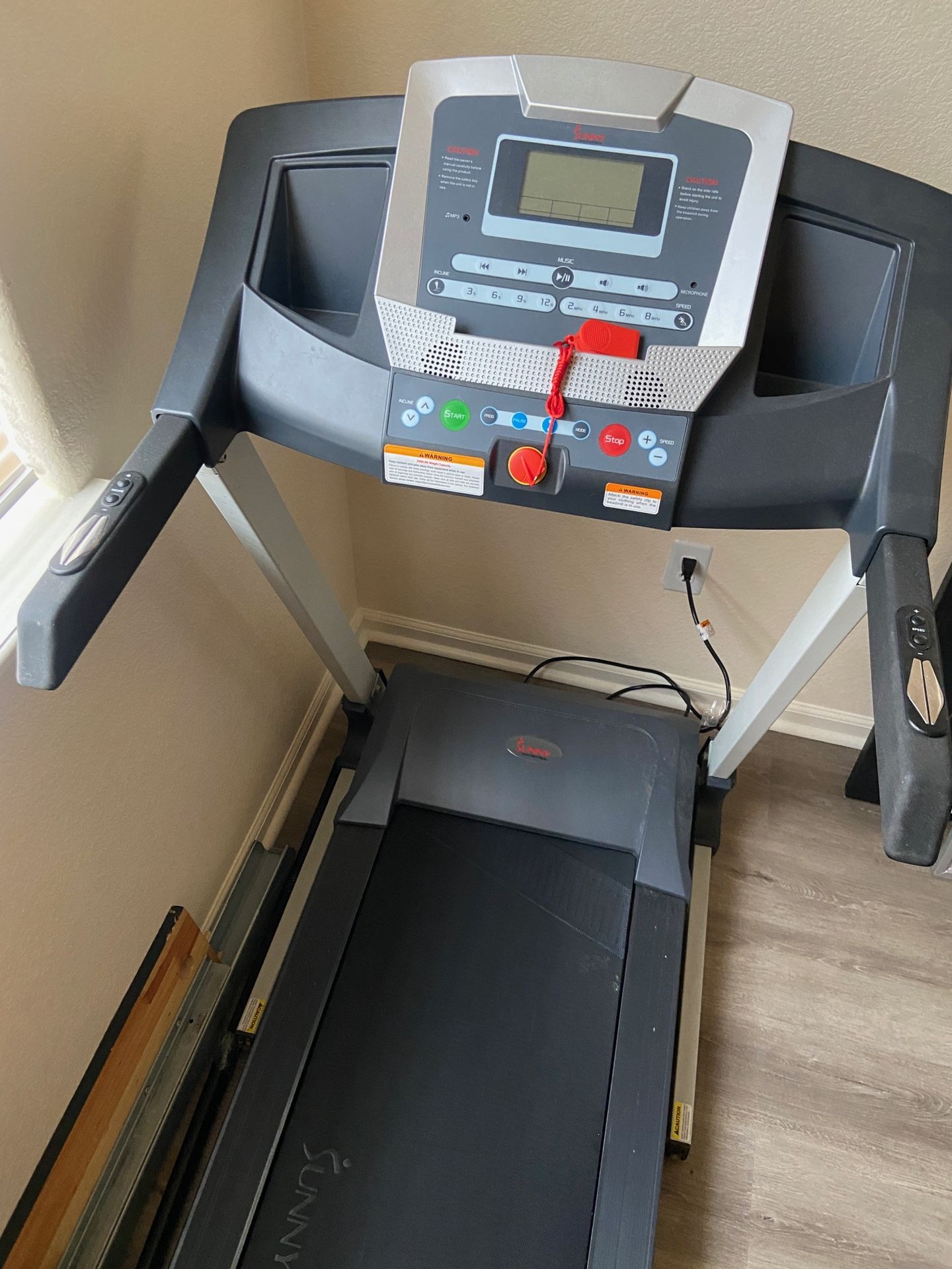 Sunny Health & Fitness Treadmill