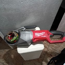 Milwaukee Pipe Treater Tool With 2" Treater 