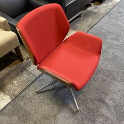 Boss Kruze lounge chair