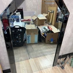 Wall mirror