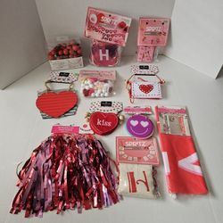 Valentine Banners And Garland NEW 