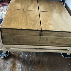 Coffee/game table with storage