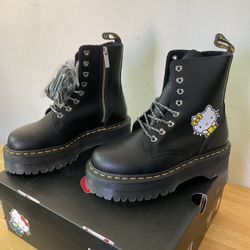 *** NEW *** Hello Kitty Doc Martens 