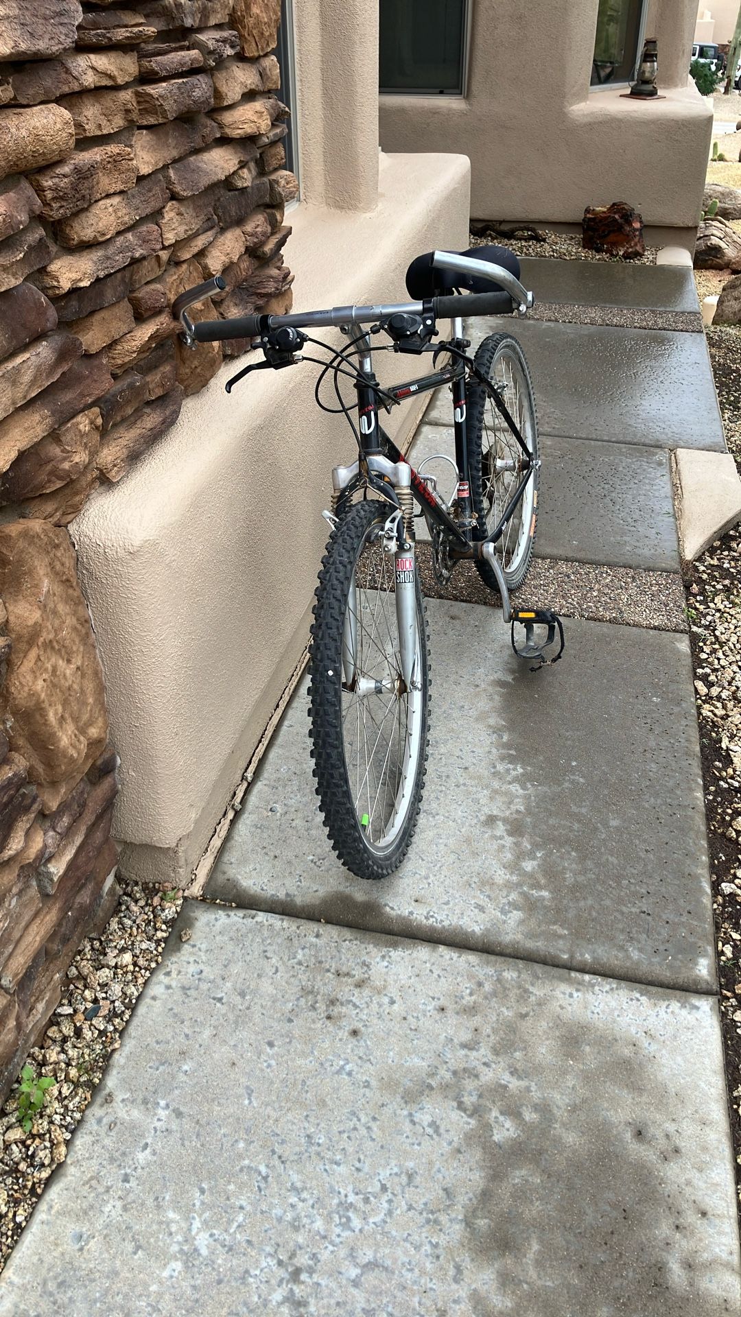 Mountain Bike 21 Speed Alpine 602-S   Univega Front Struts