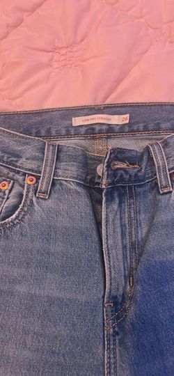 Levis