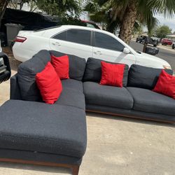 Sectional $170. Deliver Available Small Fee 