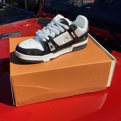 Louis Vuitton Trainer Sneakers – Men’s Sizes