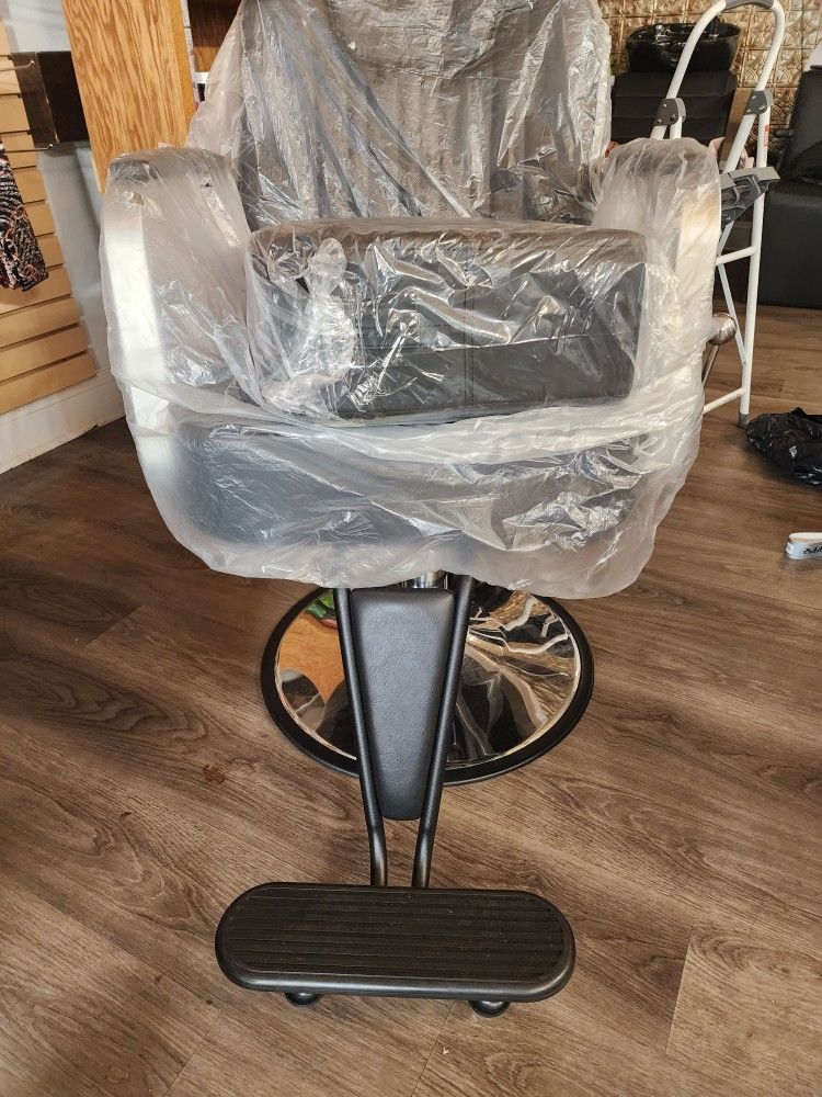 Salon Chiear New